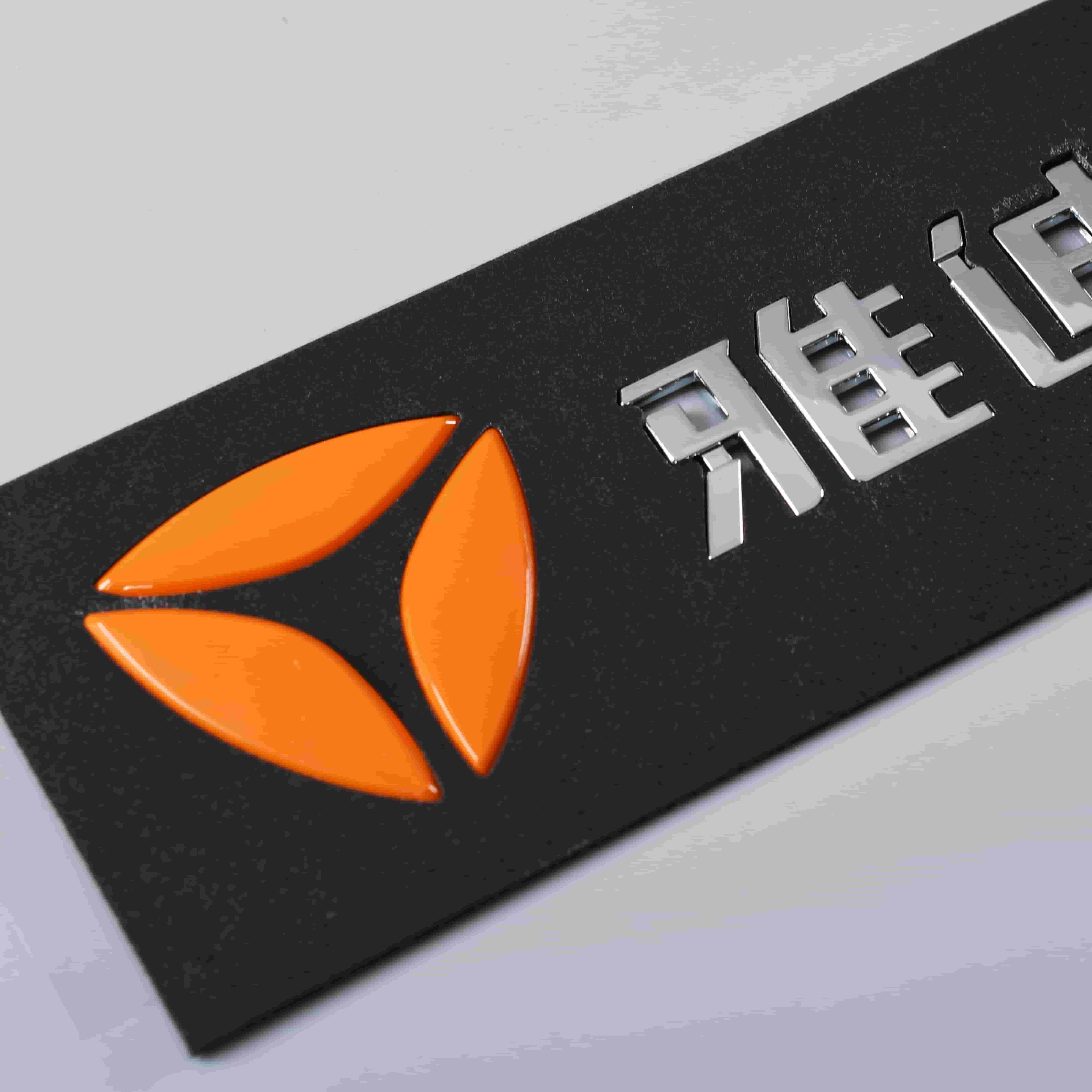 Etiqueta adhesiva de motocicleta 3D, insignia de ABS de plástico cromado con logotipo
