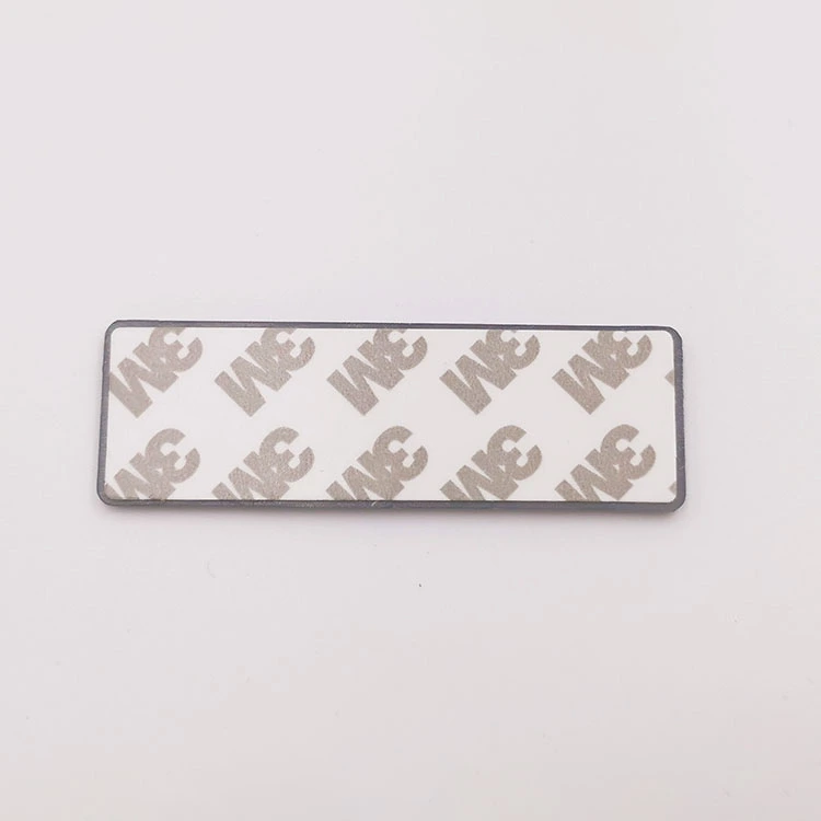 Logotipo en relieve en 3D de plástico ABS