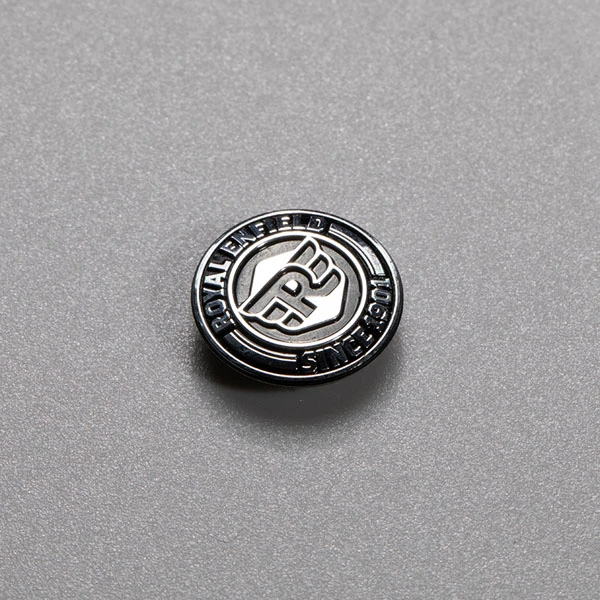 Insignia de calcomanía con logotipo de níquel en relieve 3D de marca de lujo