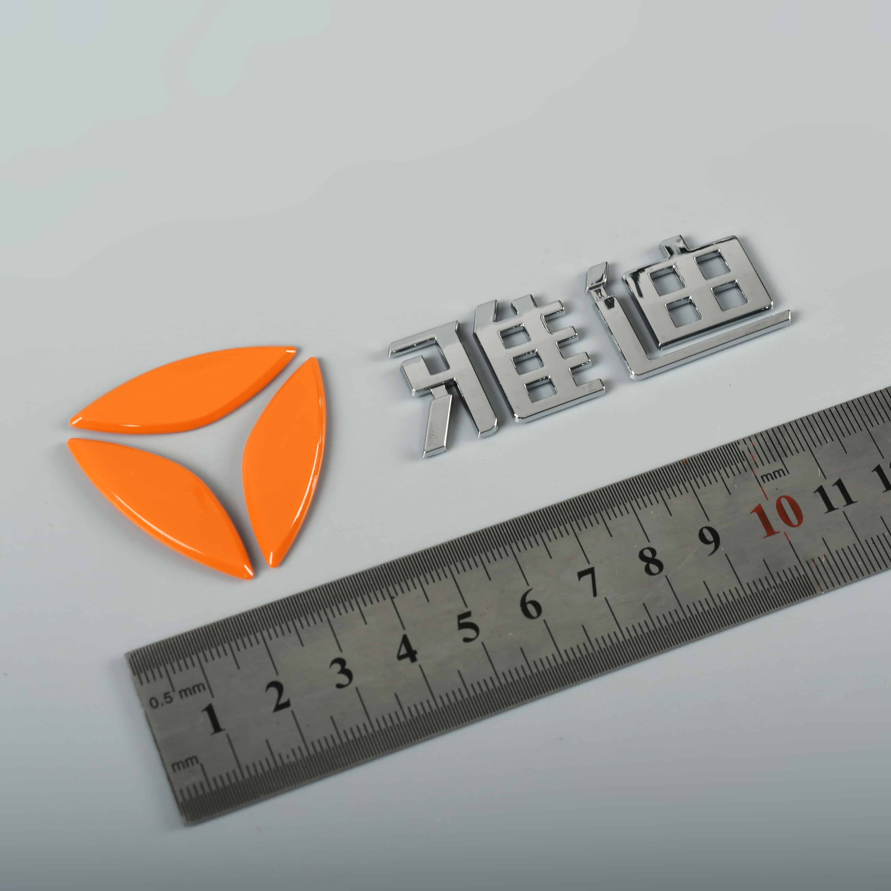 Etiqueta adhesiva de motocicleta 3D, insignia de ABS de plástico cromado con logotipo