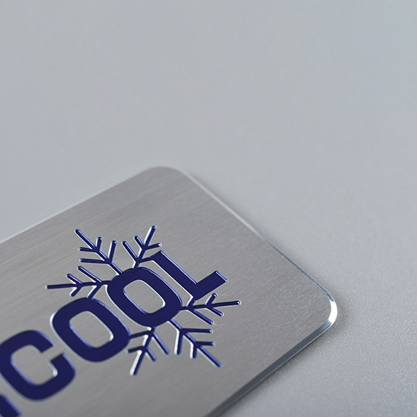 Placa de identificación de aluminio anodizado