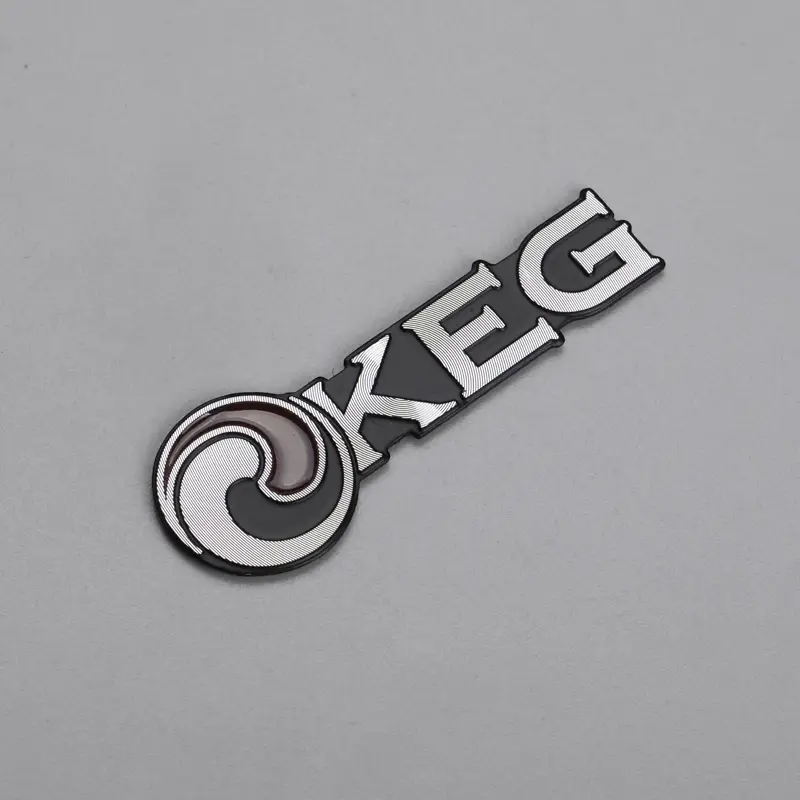 Etiqueta de aluminio 3D