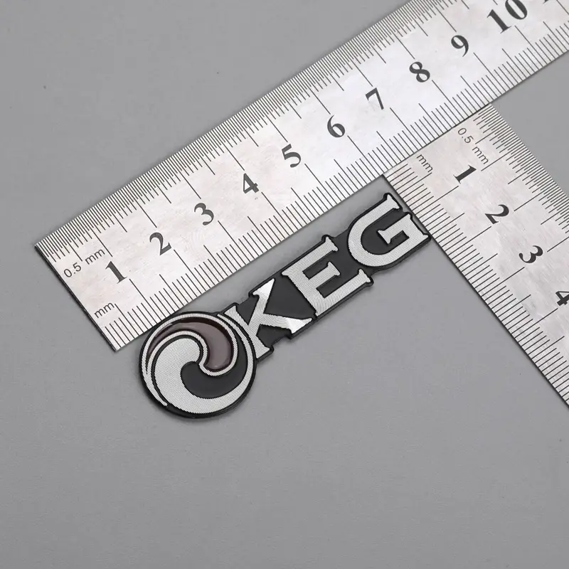 Etiqueta de aluminio 3D