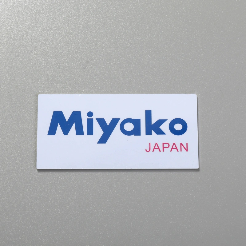 Etiqueta de aluminio en relieve adhesiva con logotipo de metal ecológico