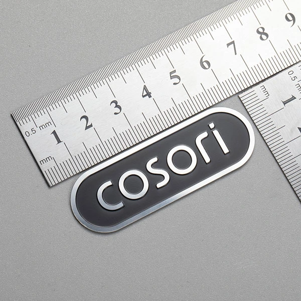 Etiqueta de aluminio con logotipo