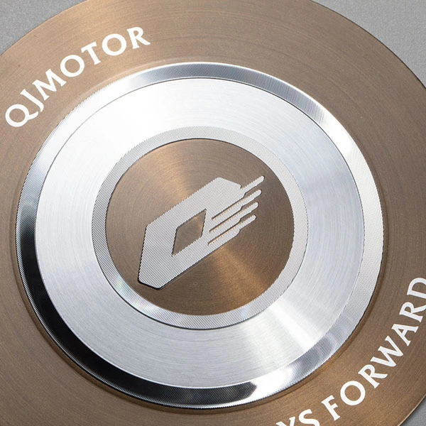 Etiqueta de aluminio 3D