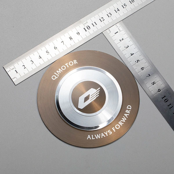 Etiqueta de aluminio 3D