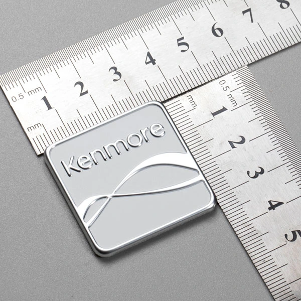 Etiqueta de logotipo de aluminio