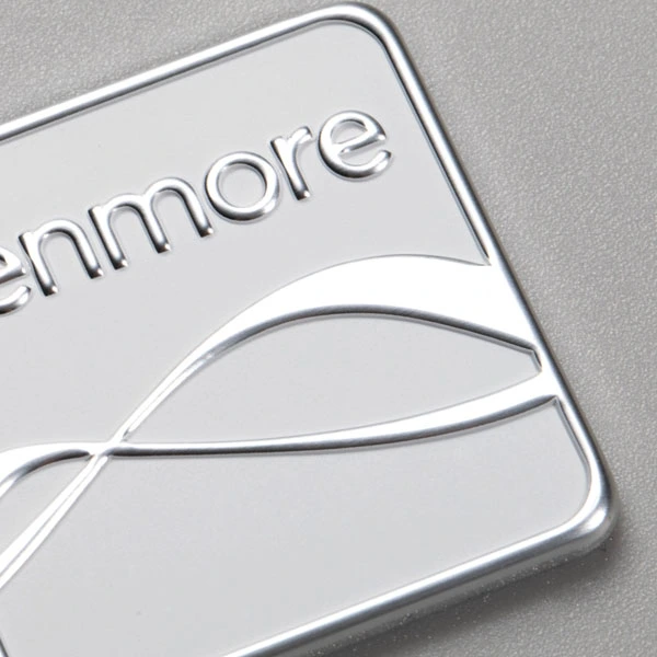 Etiqueta de logotipo de aluminio