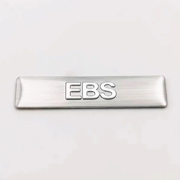 Logotipo de aluminio con placa de identificación de metal