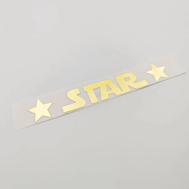 Logotipo de cromo de oro Sricker