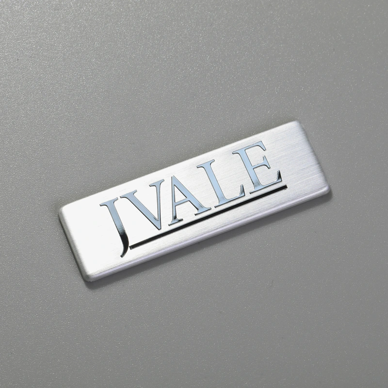 Adhesivos con logotipo de marca de aluminio para equipos