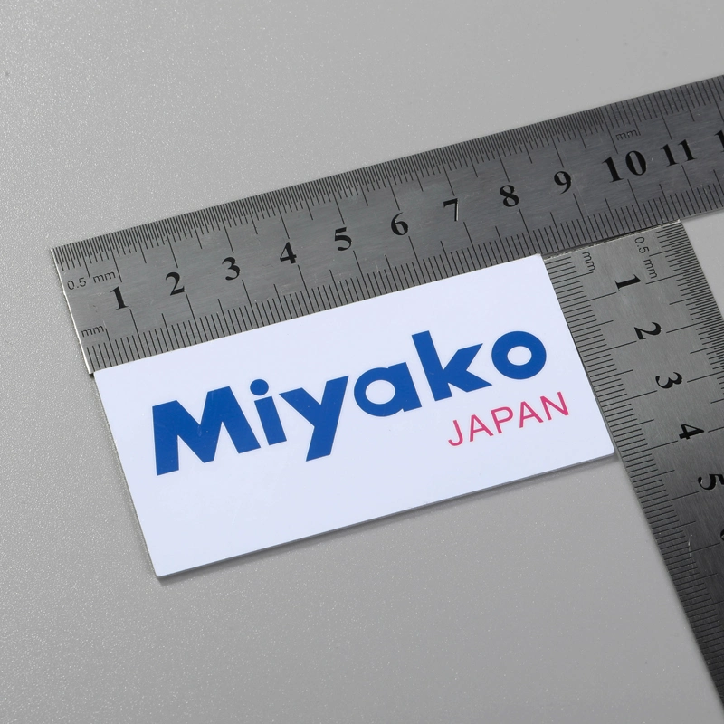 Etiqueta de aluminio en relieve adhesiva con logotipo de metal ecológico